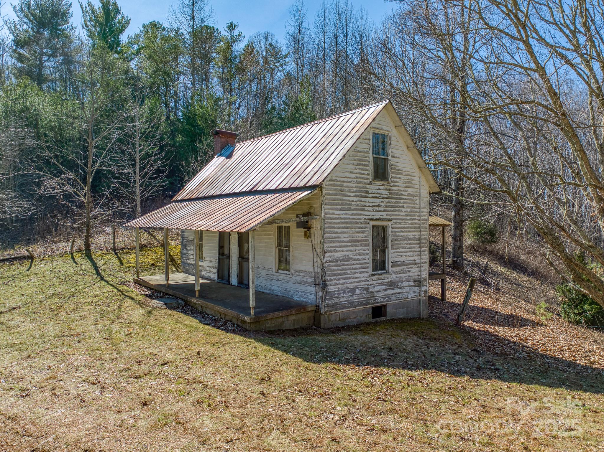 6435 Big Ridge Road Glenville, NC 28736 - Photo 9 of 18