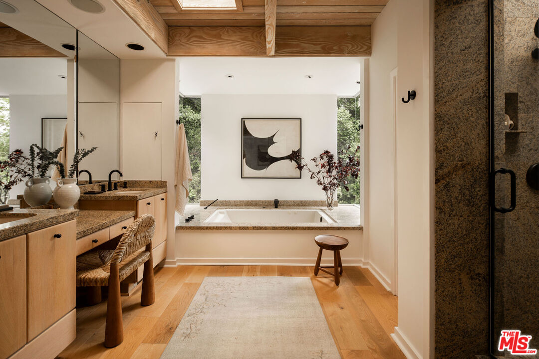 7330 Pyramid Drive Los Angeles, CA 90068 - Photo 15 of 28