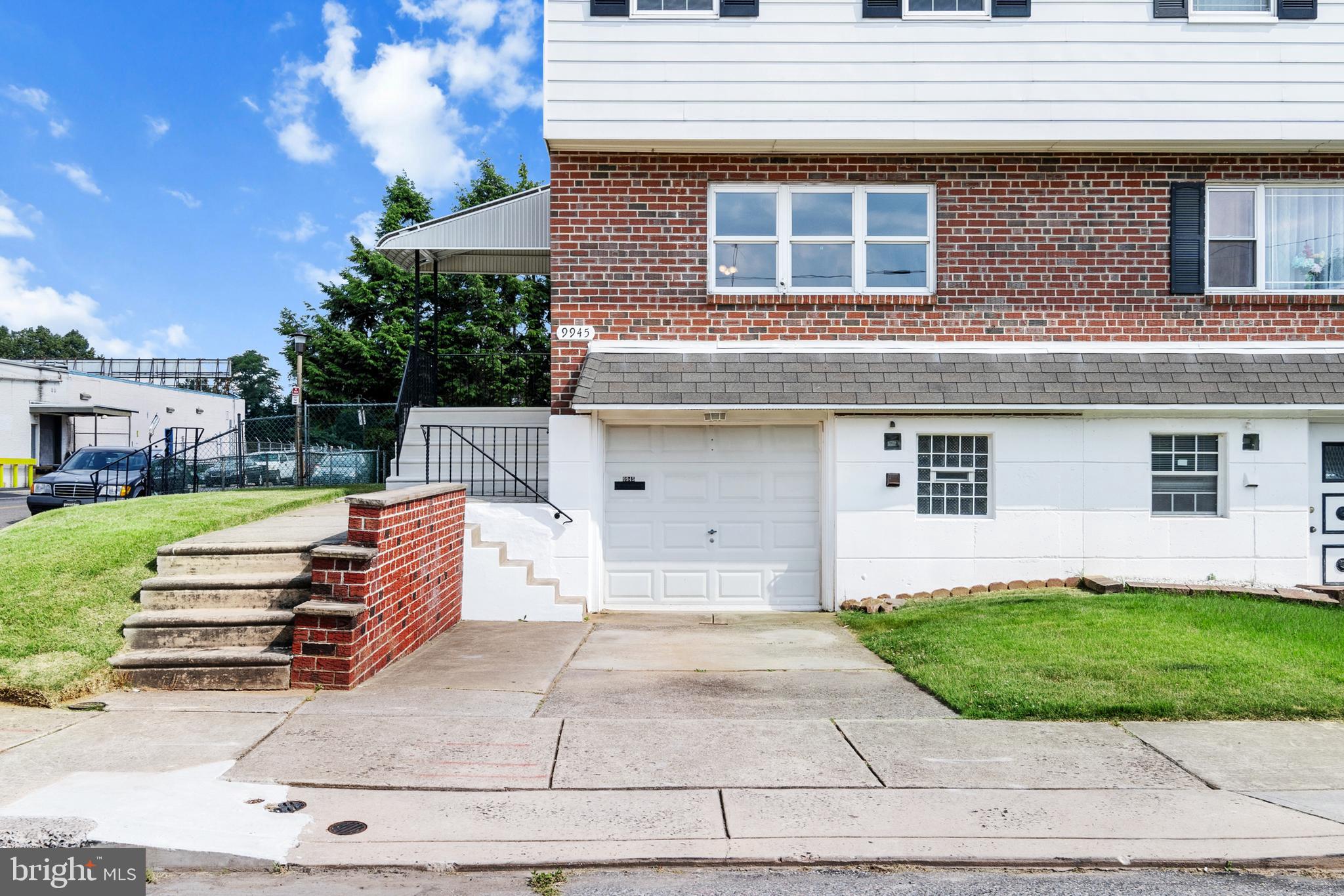 9945 Sandy Road Philadelphia, PA 19115 - Photo 3 of 45 One Car Garage with inside access