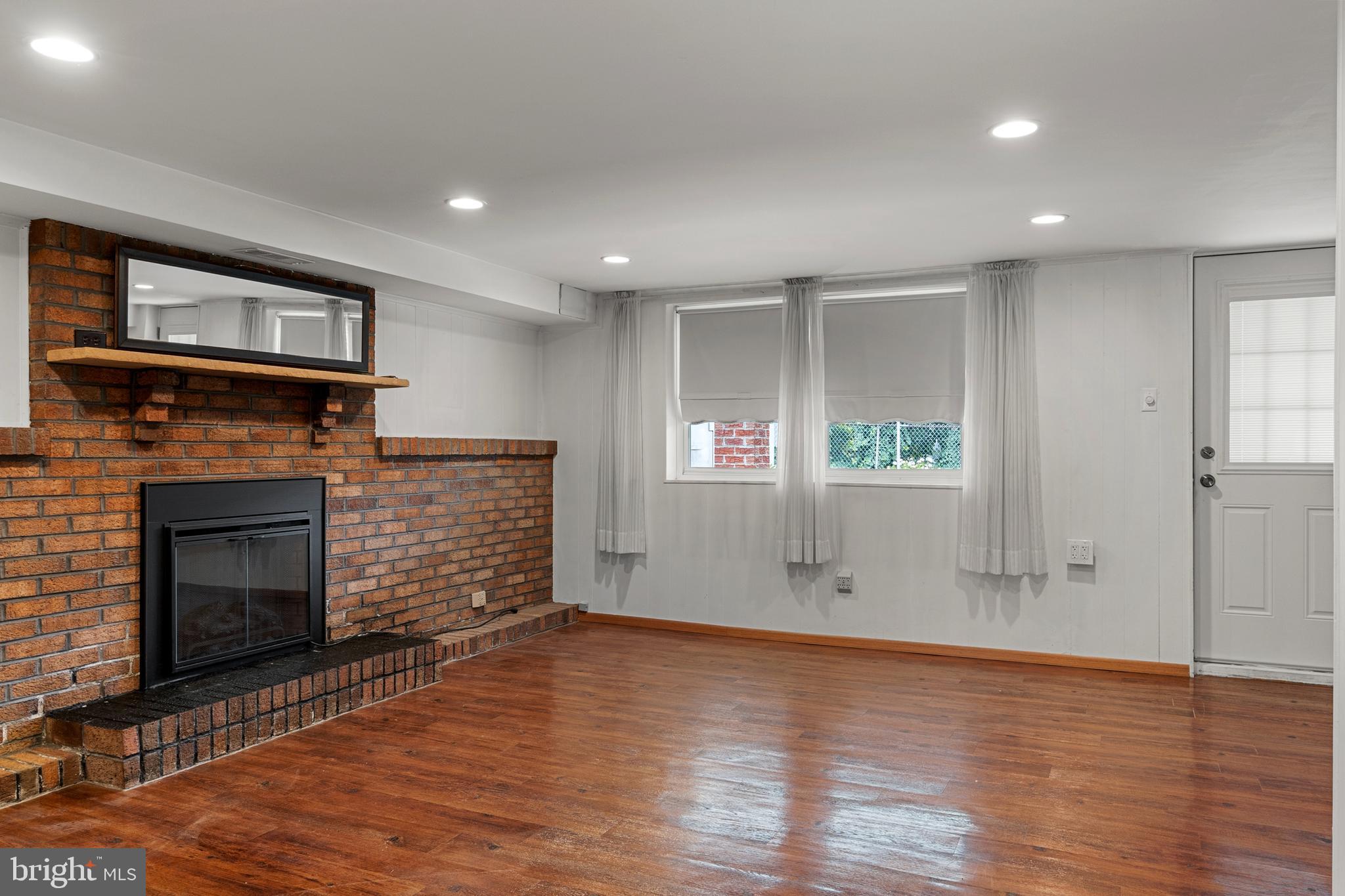 9945 Sandy Road Philadelphia, PA 19115 - Photo 33 of 45 Full Finished Basement- Entertainment area