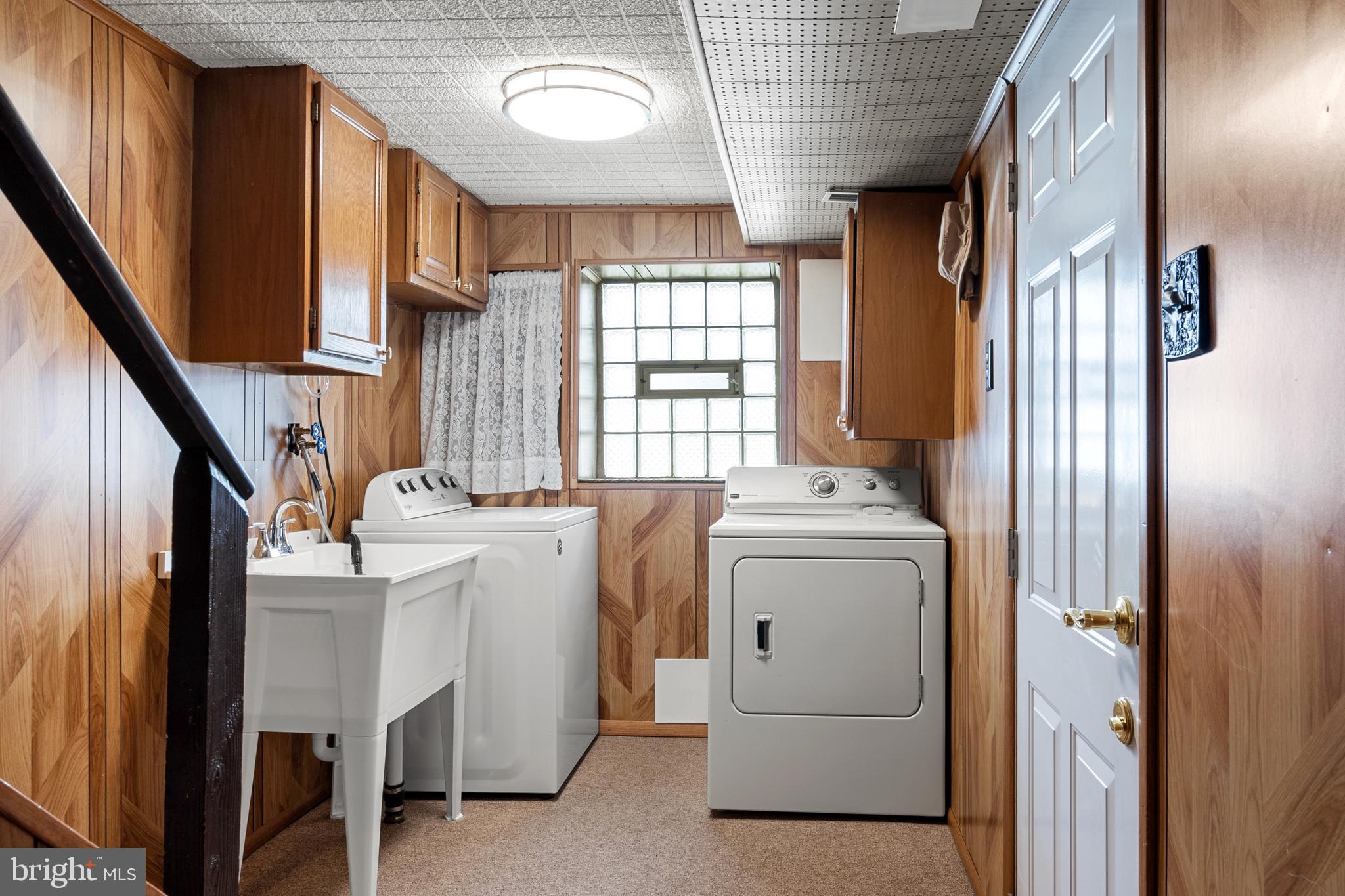 9945 Sandy Road Philadelphia, PA 19115 - Photo 40 of 45 Laundry Room area