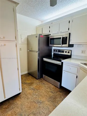 $1,650 | 806 Sky Pine Way, Unit H3, Greenacres, FL 33415