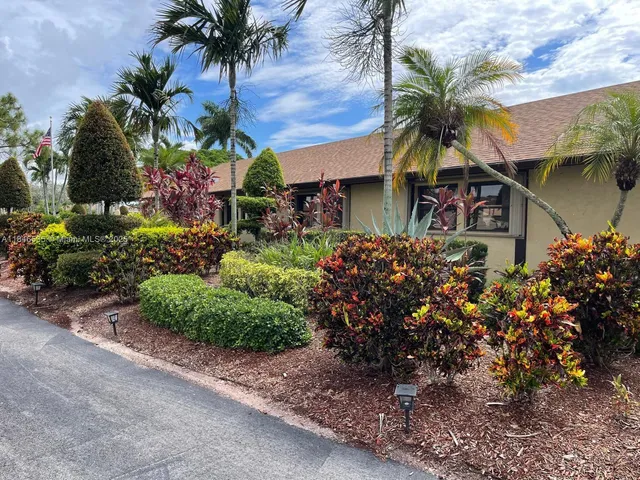 $1,650 | 806 Sky Pine Way, Unit H3, Greenacres, FL 33415