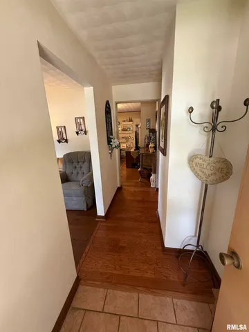 $167,400 | 411 Sunset Drive, Centralia, IL 62801