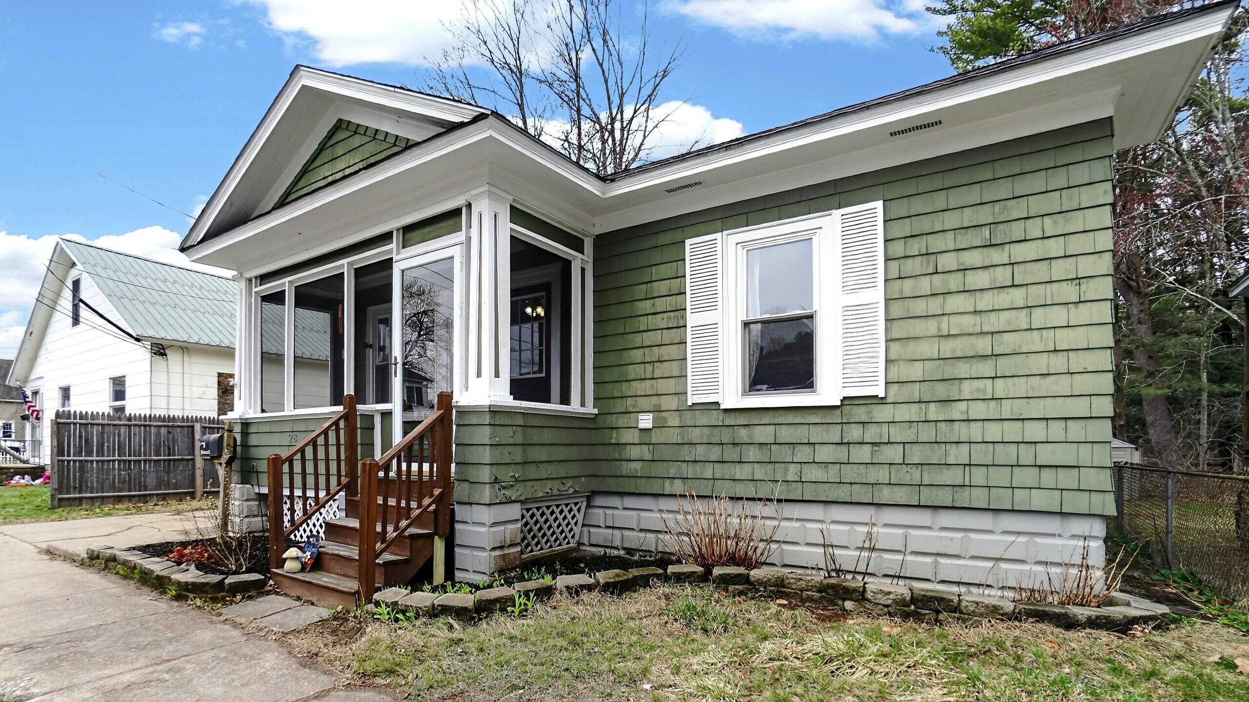 28 Weeman Street Sanford, ME 04083 - Photo 3 of 55