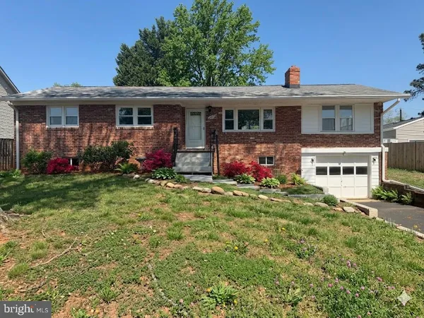 $670,000 | 7629 Huron Drive, Gainesville, VA 20155