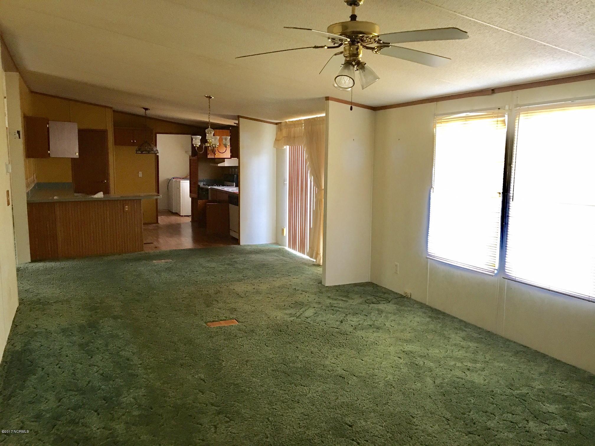 3650 Whitestocking Road Burgaw, NC 28425 - Photo 11 of 13 LR