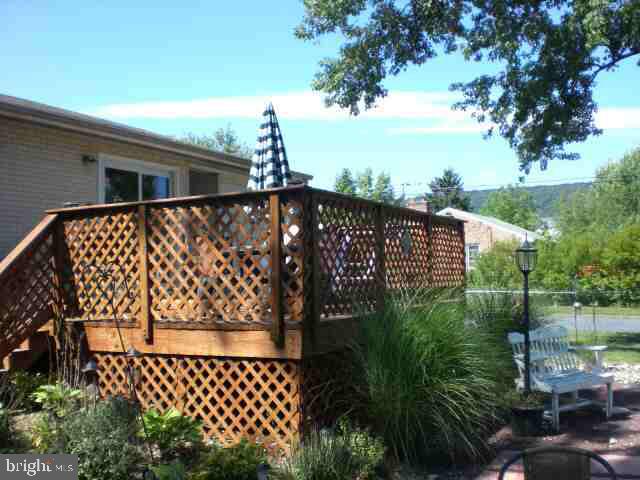 1974 Randall Road Enola, PA 17025 - Photo 11 of 12 Gallery Image 11