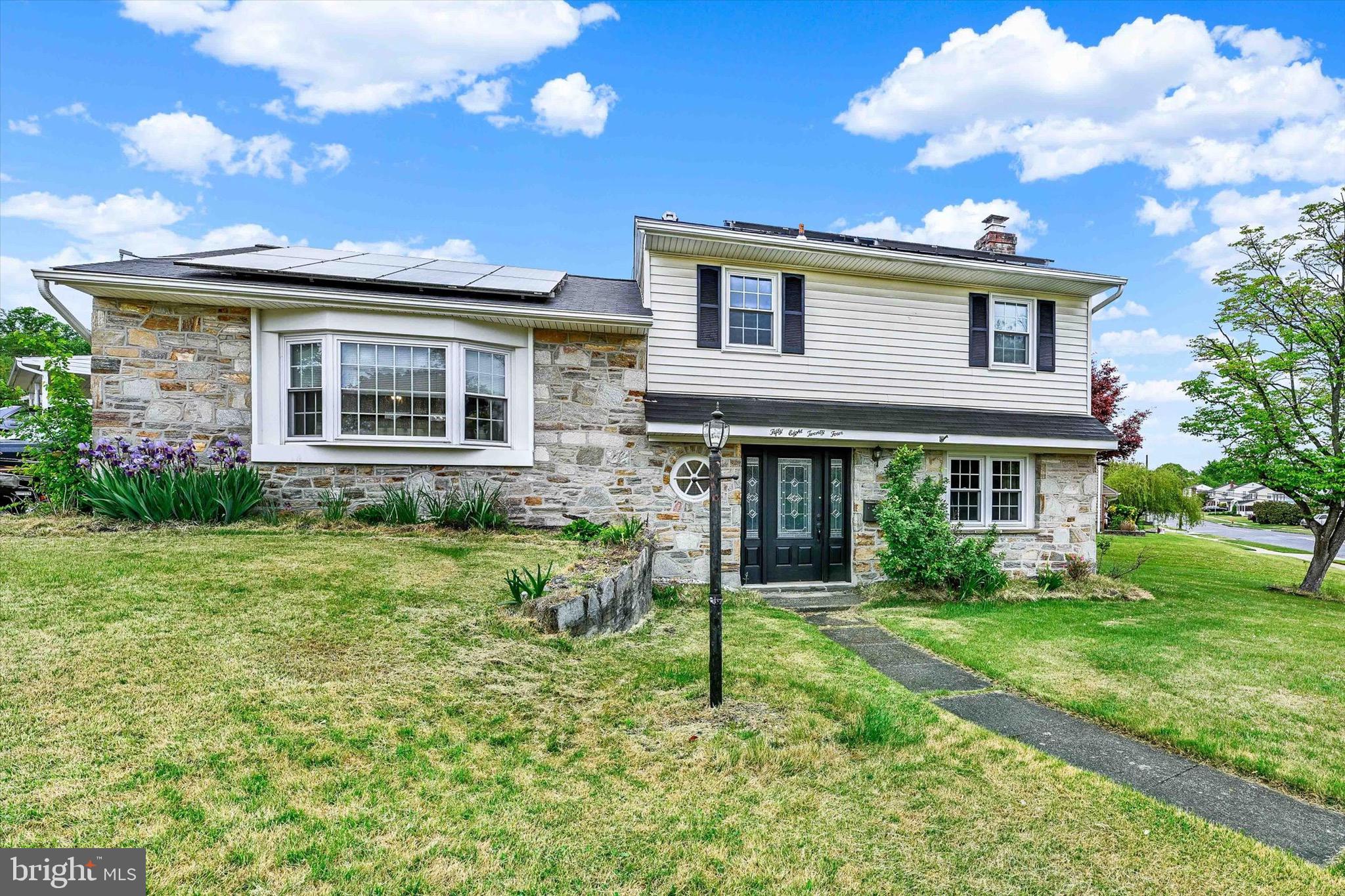 5824 Oakland Road Baltimore, MD 21227 - Photo 2 of 23