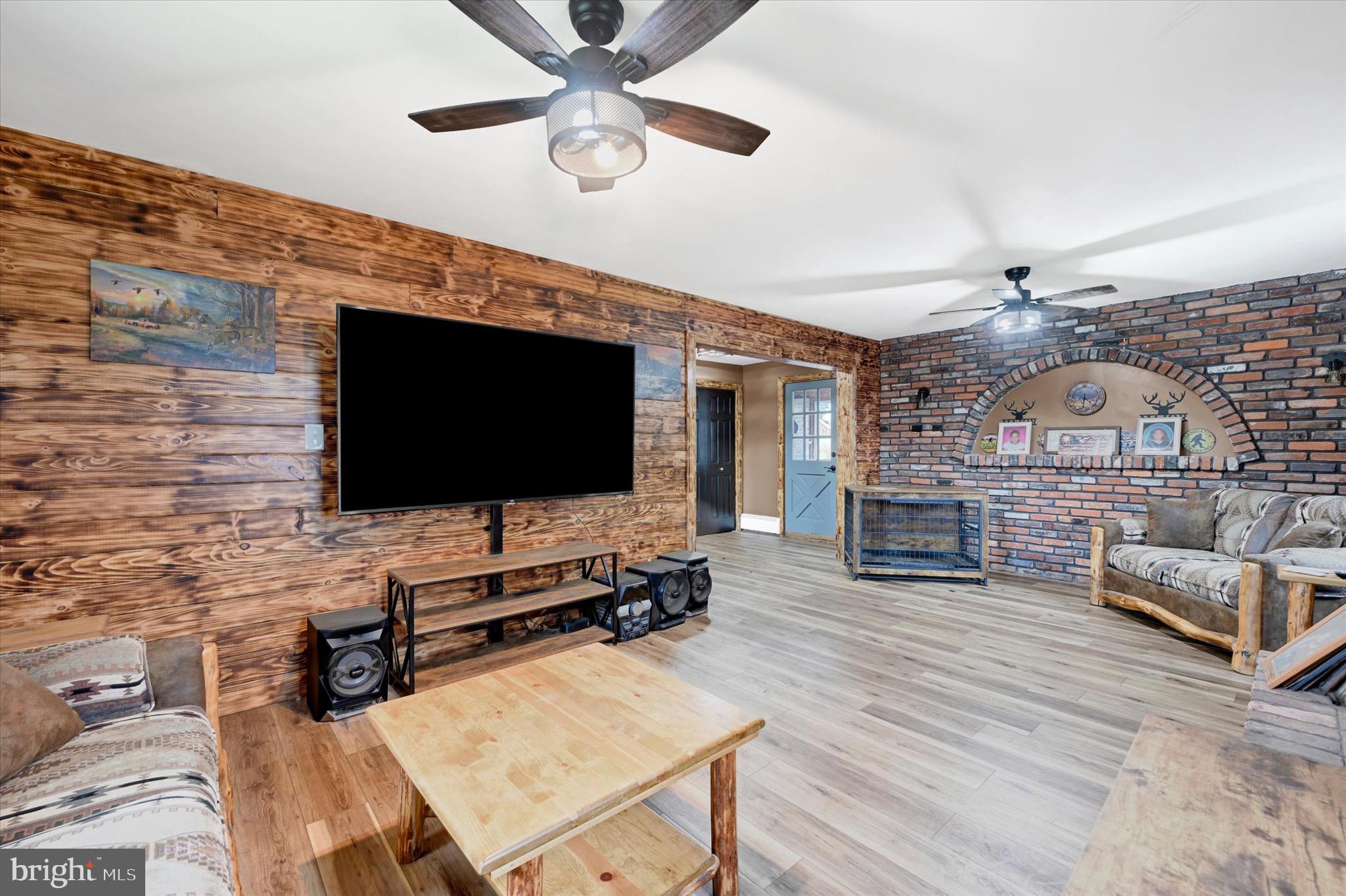 5824 Oakland Road Baltimore, MD 21227 - Photo 21 of 23