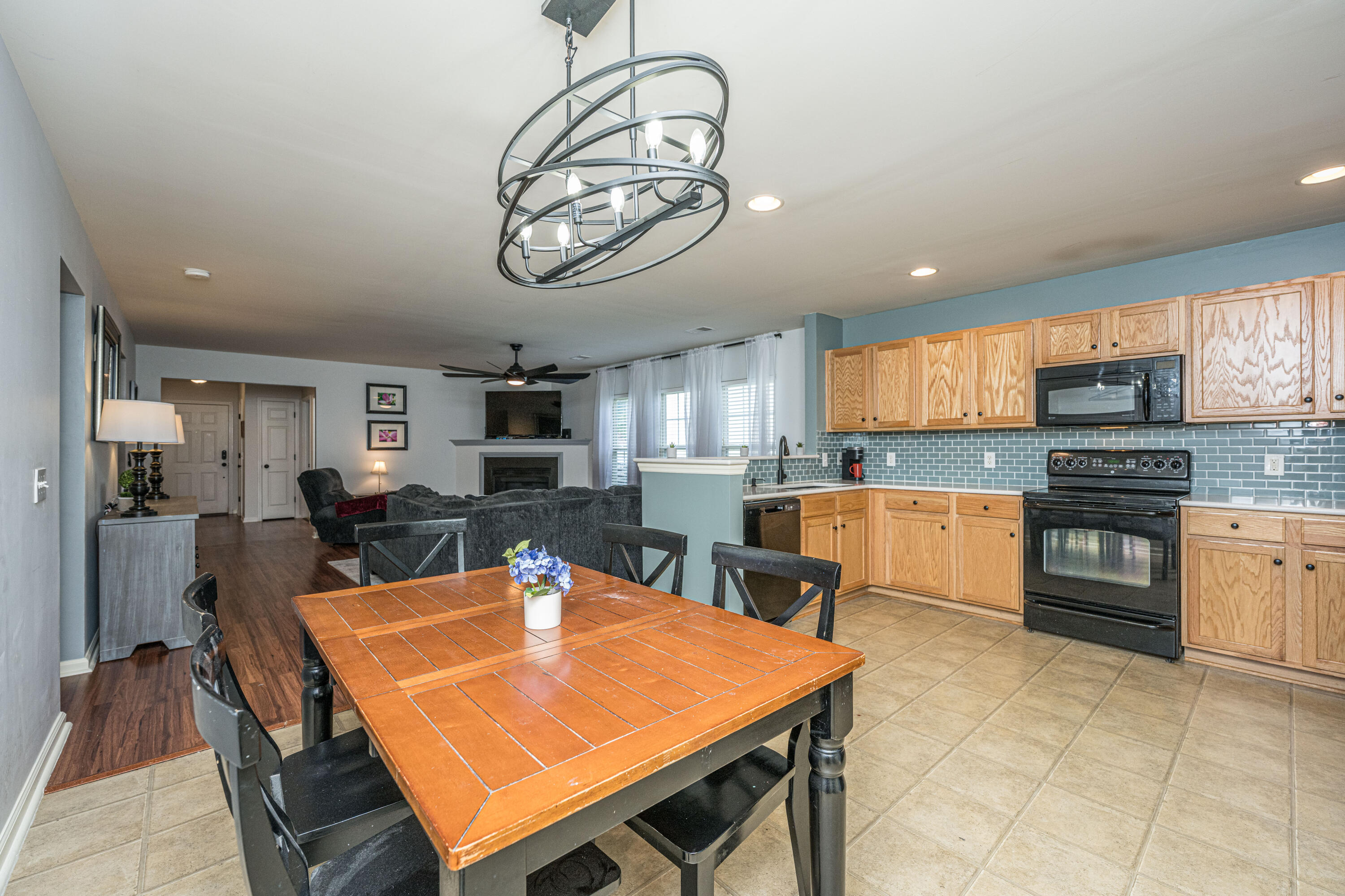 224 Myrtle Way Summerville, SC 29483 - Photo 18 of 43