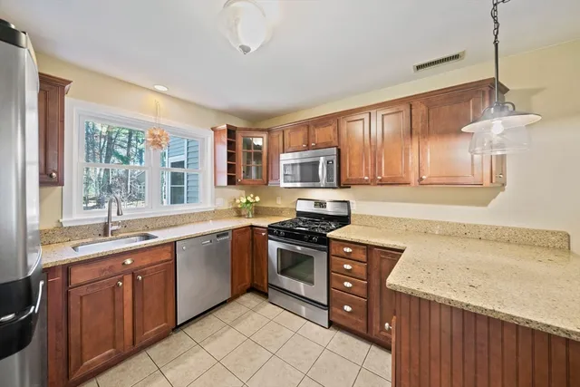 $465,000 | 3 Blueberry Court, Unit 3, Rockland, MA 02370