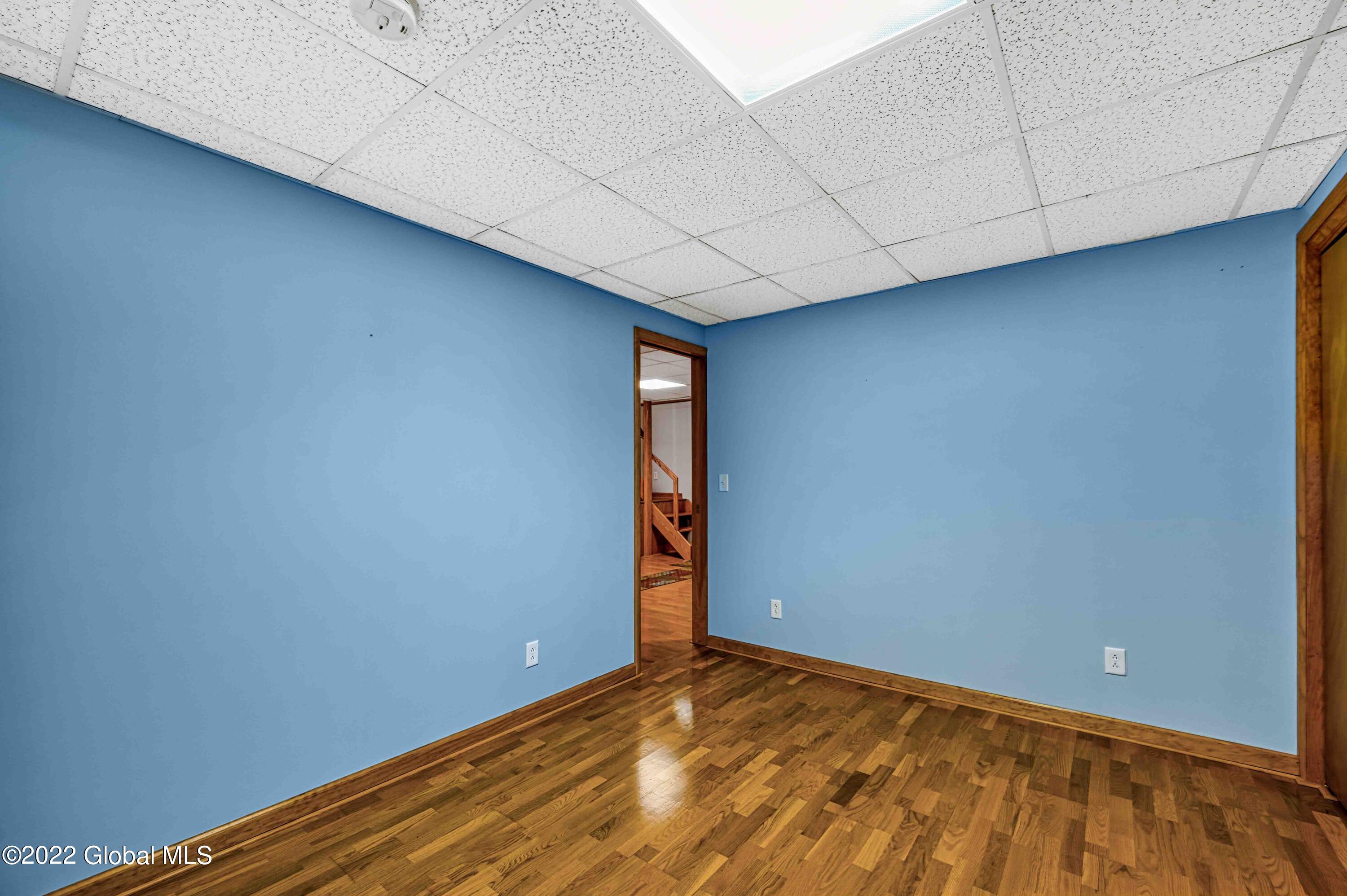 154 Old Mill Road Cobleskill, NY 12043 - Photo 16 of 32 154 Old Mill Rd interior-16