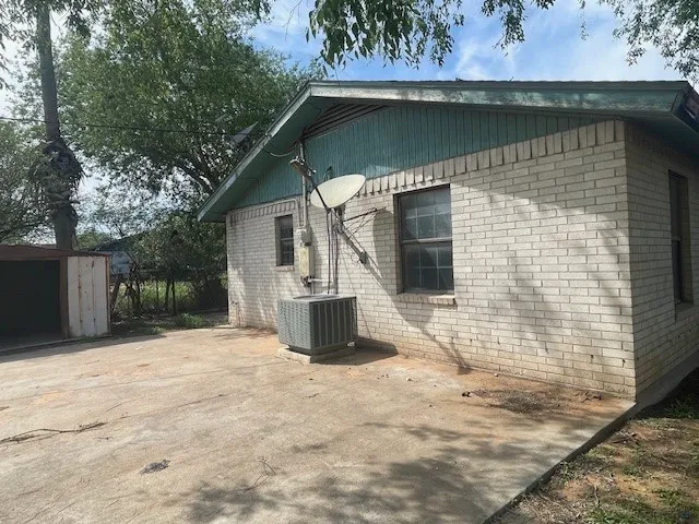 $69,861 | 511 East Gruy Street, Hebbronville, TX 78361