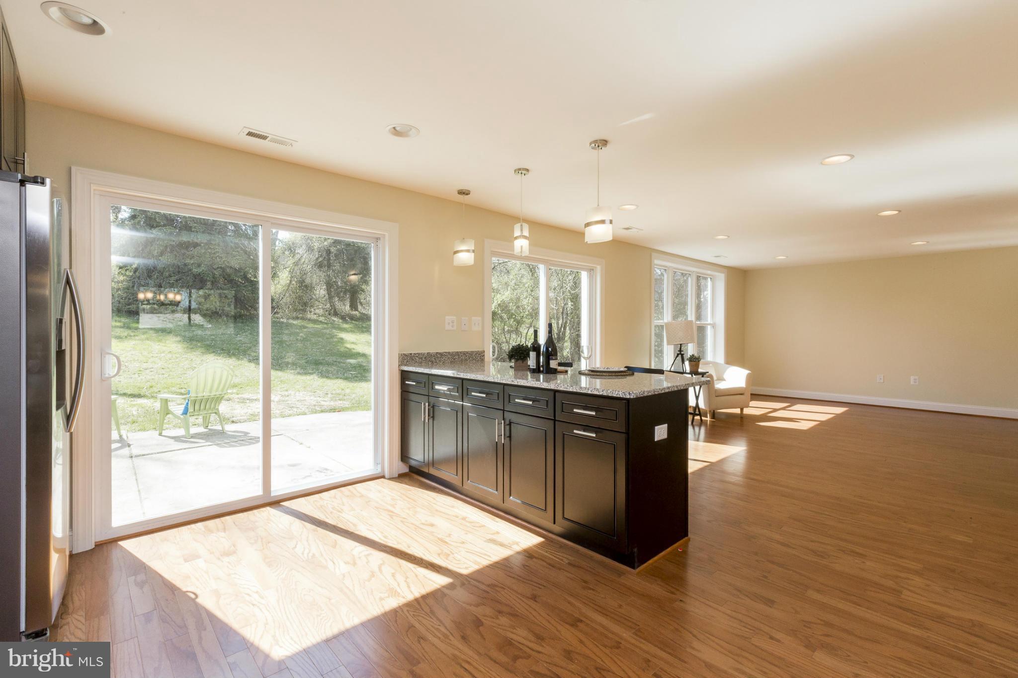 816 Smoke Tree Road Baltimore, MD 21208 - Photo 23 of 30 Kitchen