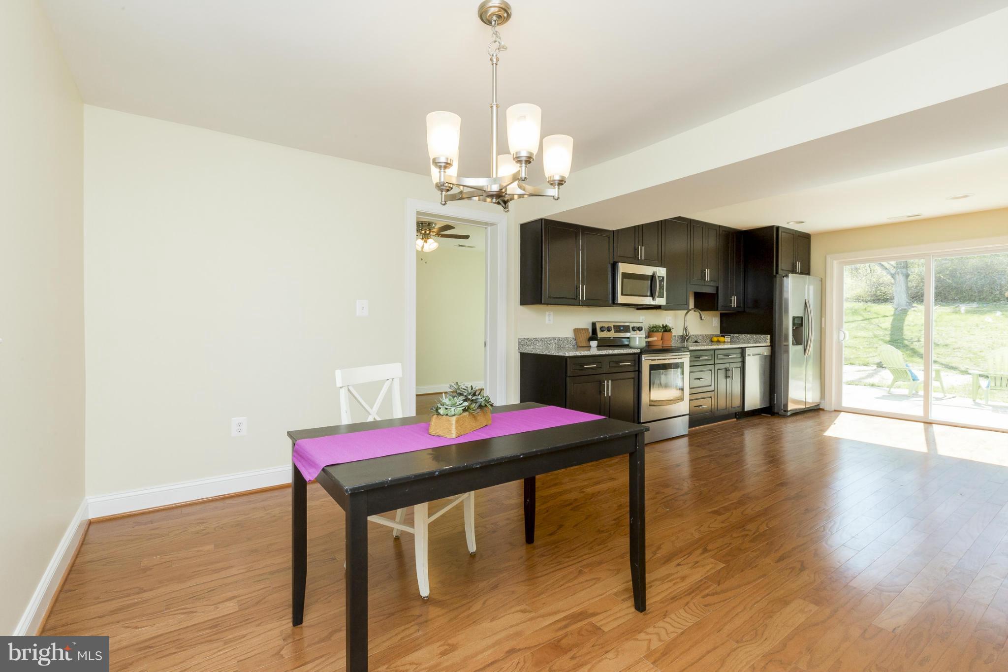 816 Smoke Tree Road Baltimore, MD 21208 - Photo 26 of 30 Dining Room