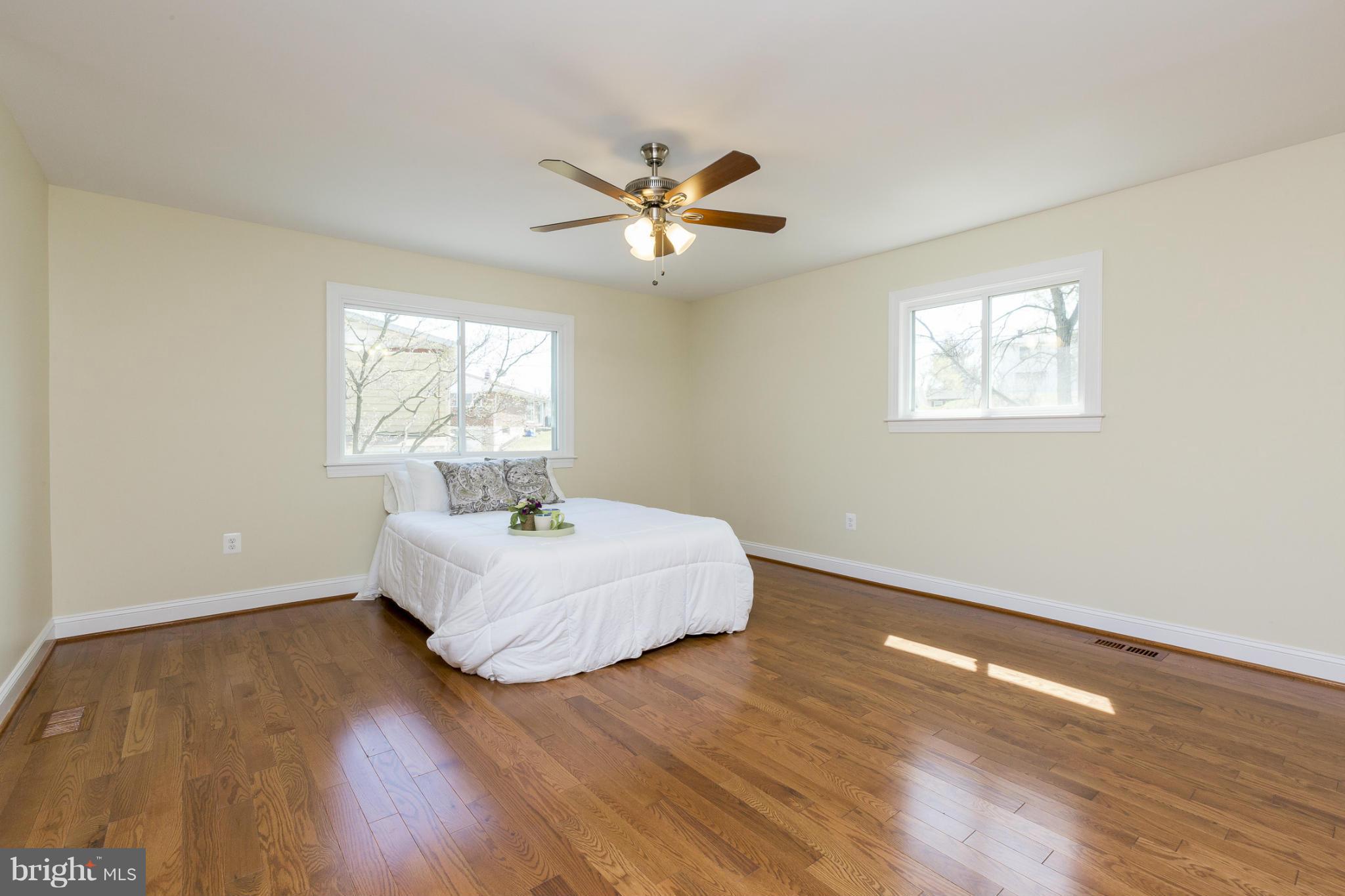 816 Smoke Tree Road Baltimore, MD 21208 - Photo 5 of 30 Bath (Master)
