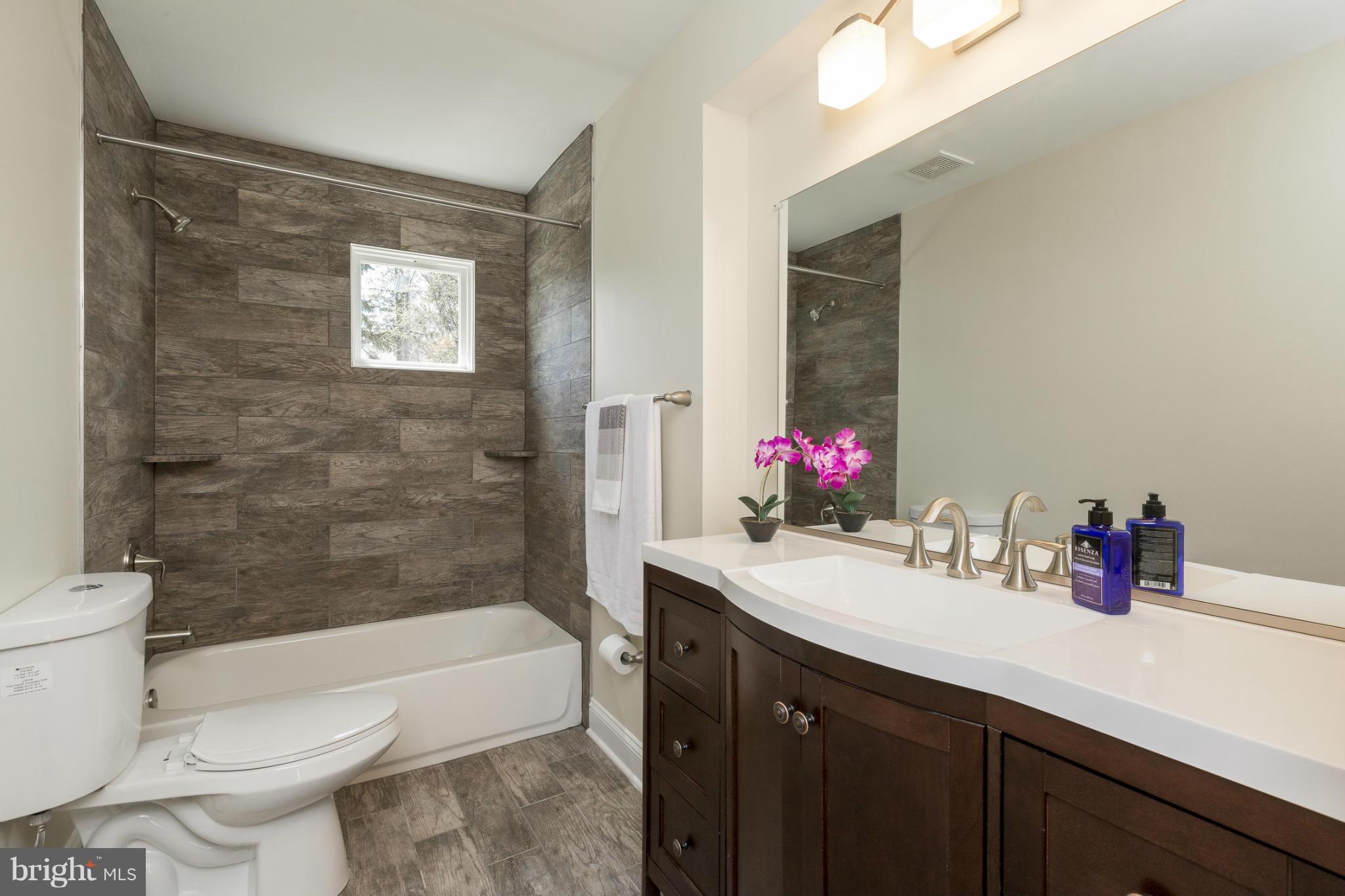 816 Smoke Tree Road Baltimore, MD 21208 - Photo 10 of 30 Bath