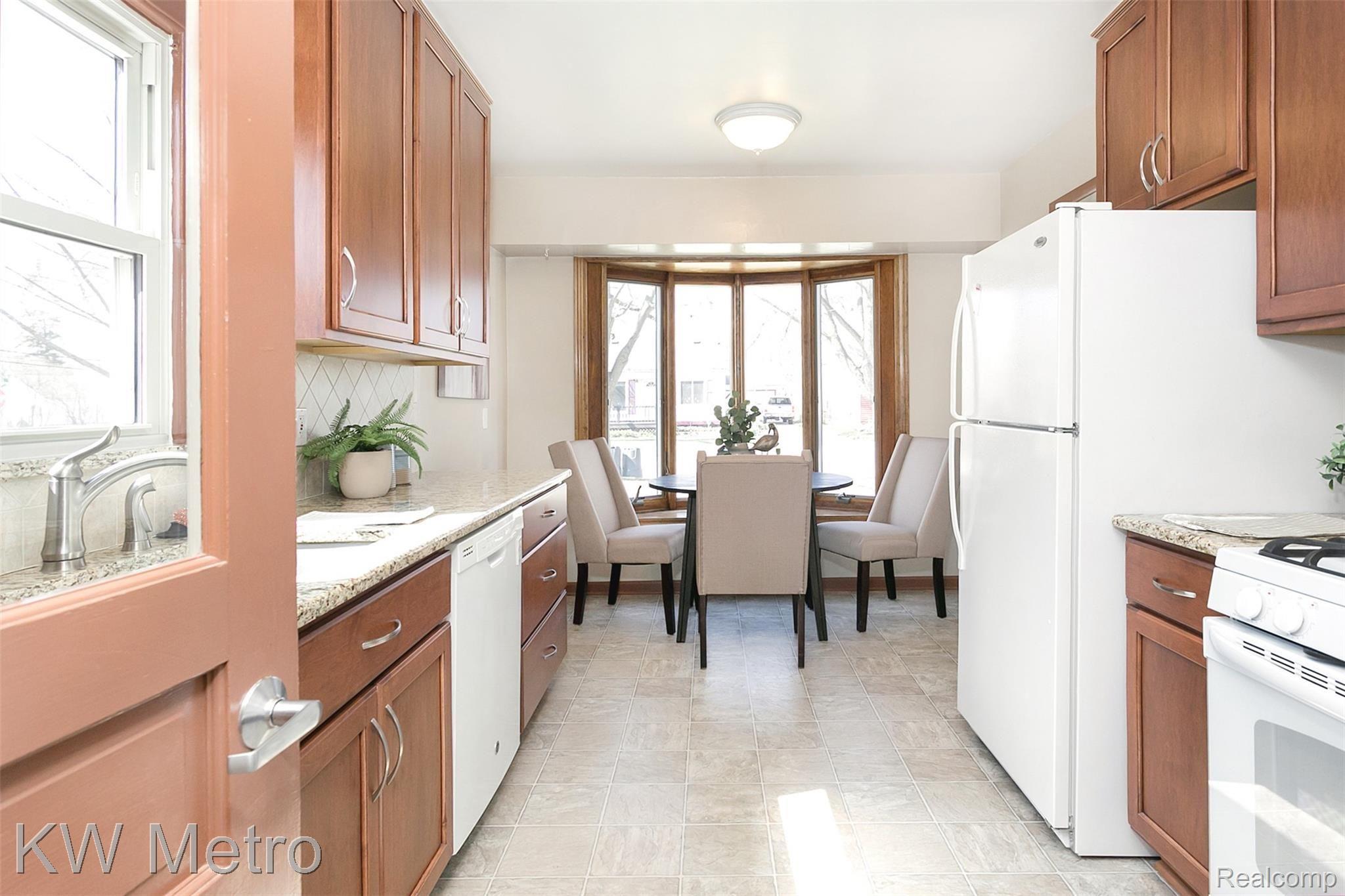 1416 Oakley Road Clawson, MI 48017 - Photo 8 of 39 Oakley-6.jpg