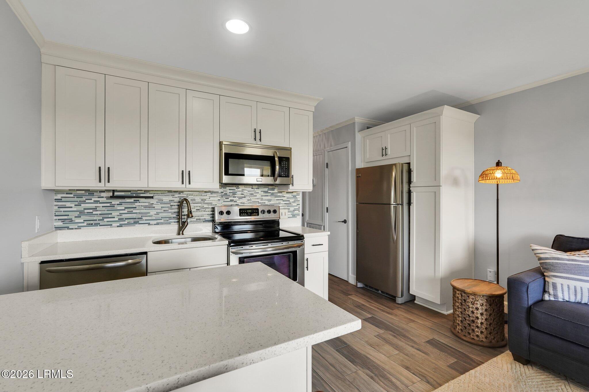 40 Folly Field Road, Unit 124A Hilton Head Island, SC 29928 - Photo 11 of 61 18-web-or-mls-DSC05174