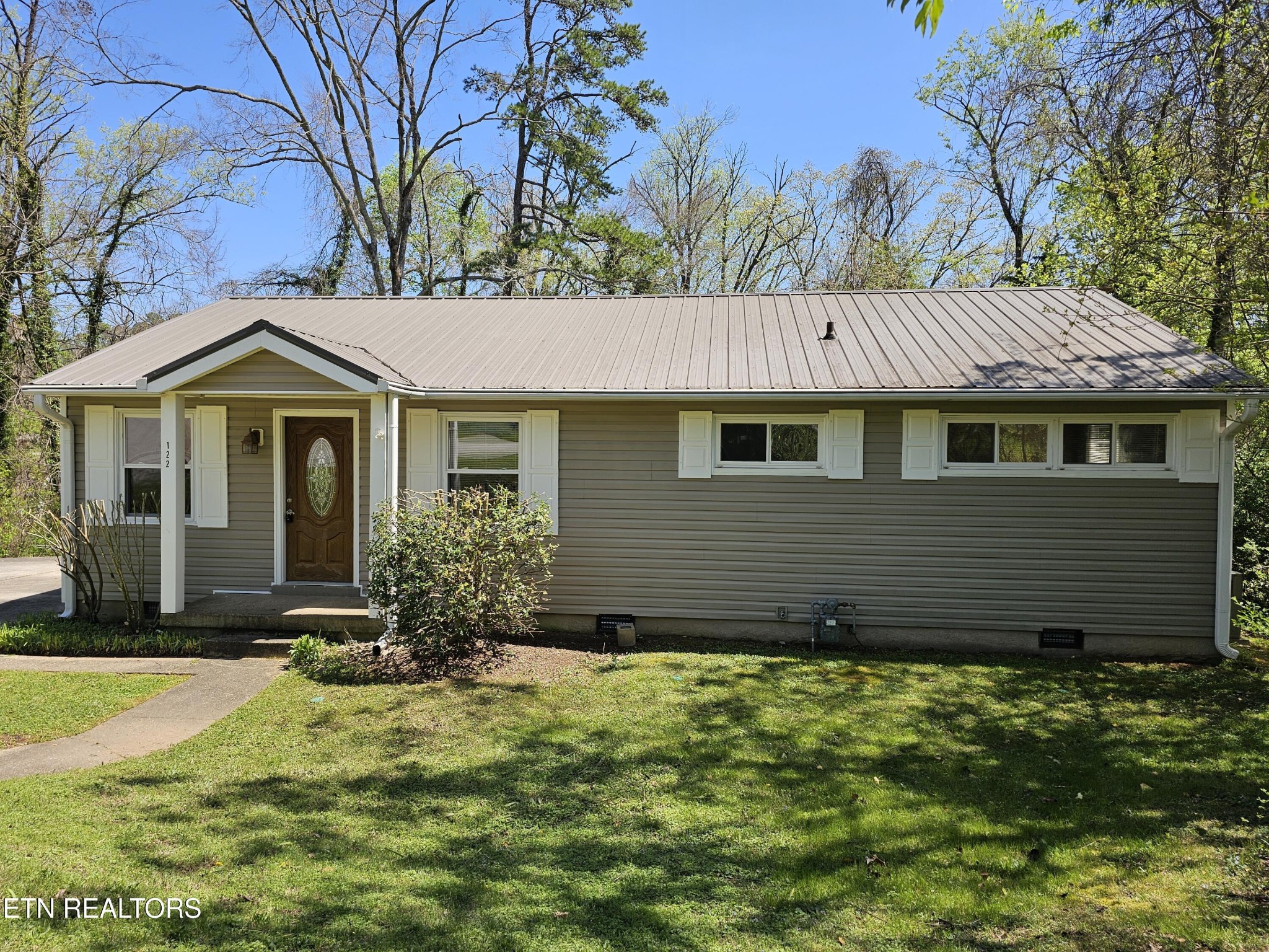 122 Alger Road Oak Ridge, TN 37830 - Photo 1 of 14