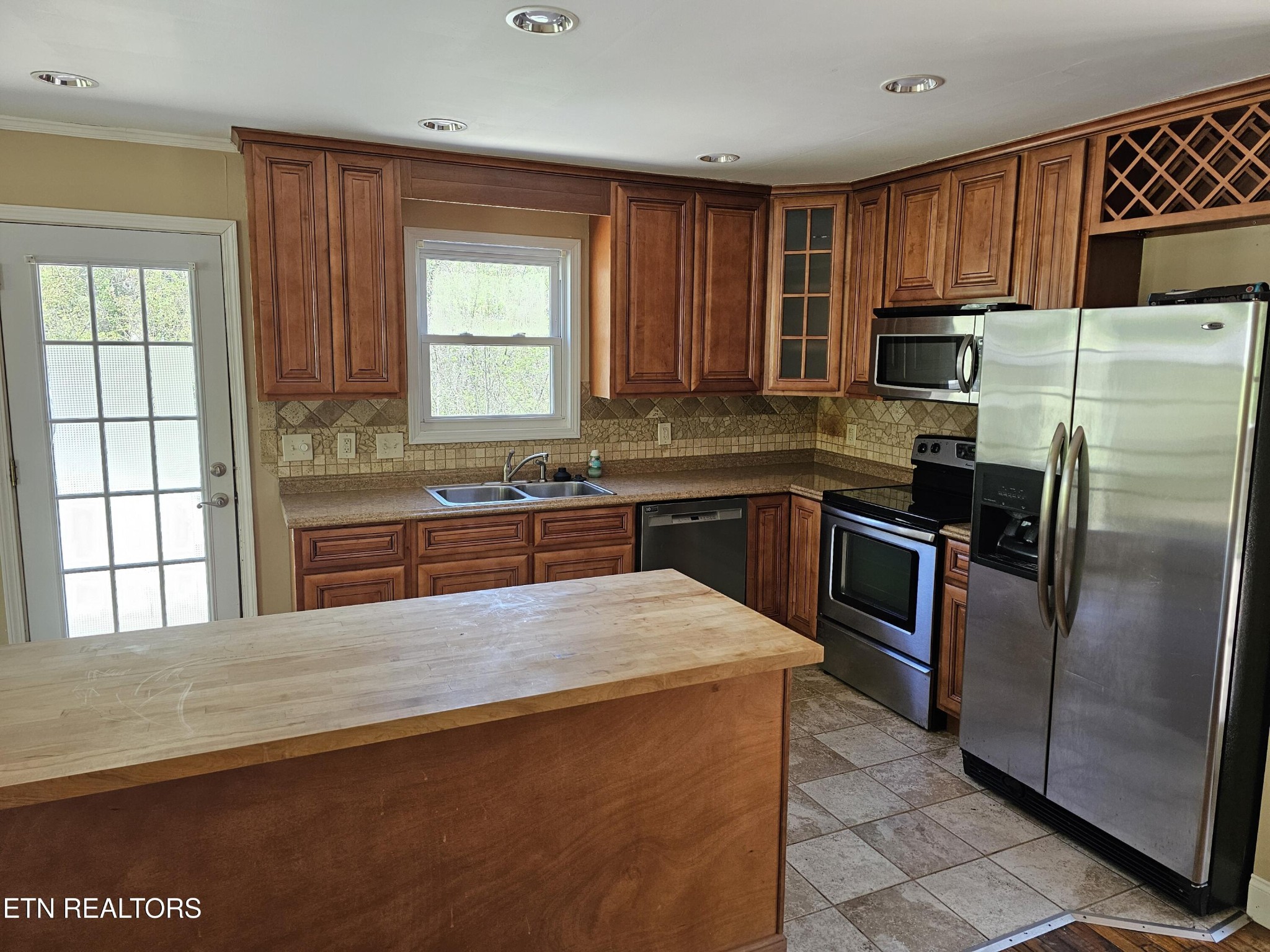 122 Alger Road Oak Ridge, TN 37830 - Photo 6 of 14