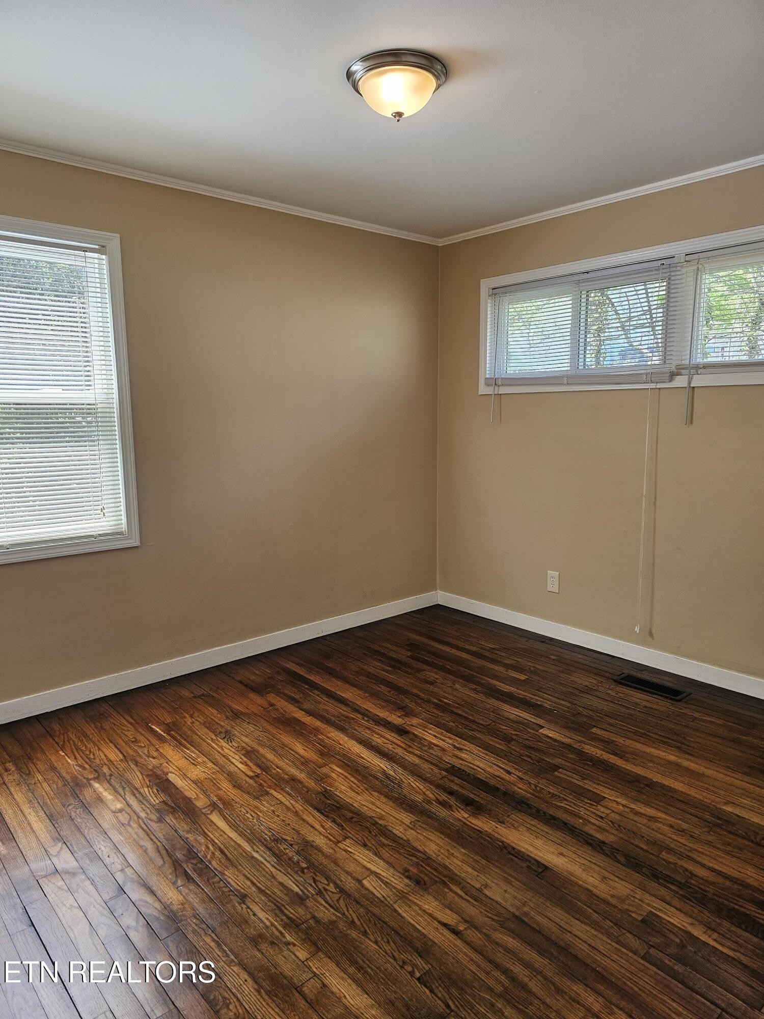 122 Alger Road Oak Ridge, TN 37830 - Photo 8 of 14