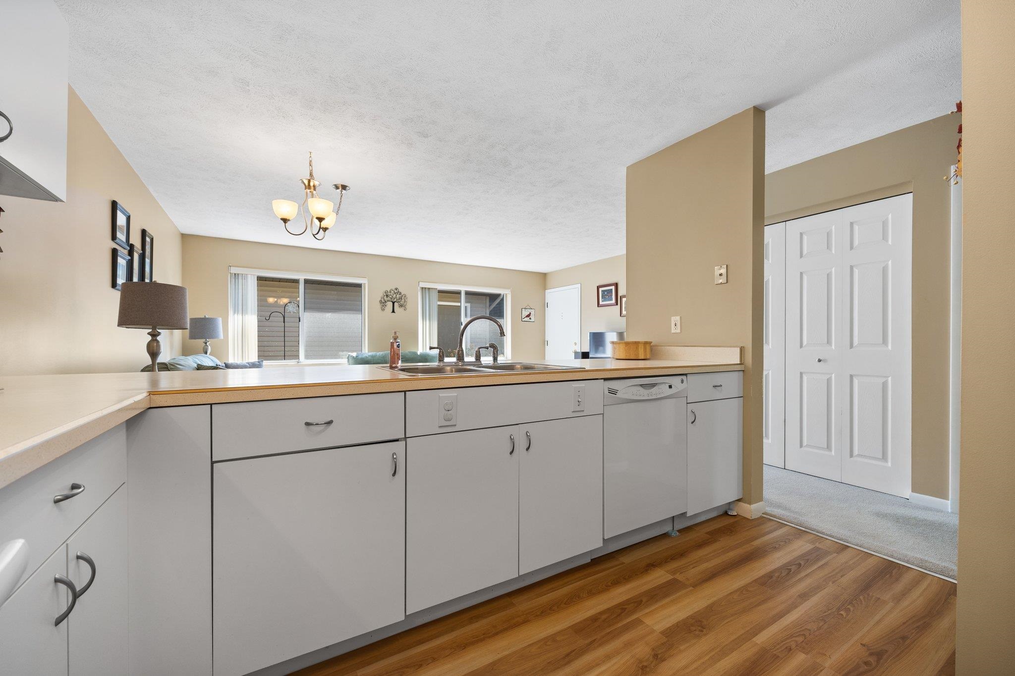 5327 Gray Road, Unit 16 Traverse City, MI 49684 - Photo 11 of 43 Gallery Image 11