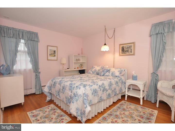 524 Upper Weadley Road Wayne, PA 19087 - Photo 16 of 25