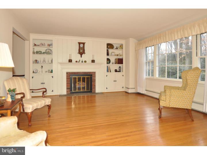 524 Upper Weadley Road Wayne, PA 19087 - Photo 3 of 25