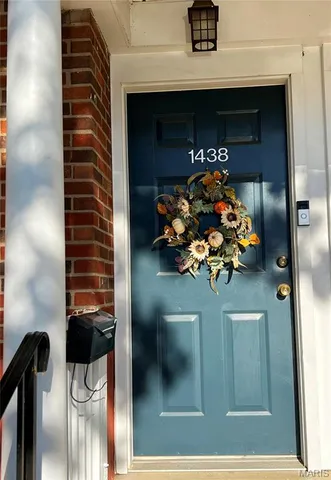 $138,000 | 1438 Peacock Lane, Brentwood, MO 63144