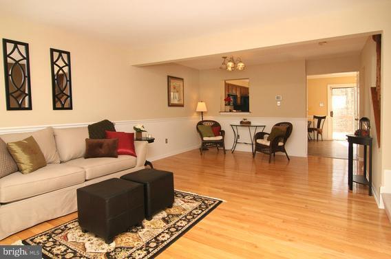 1137 Ingate Road, Unit 1137 Halethorpe, MD 21227 - Photo 17 of 26 Living Room