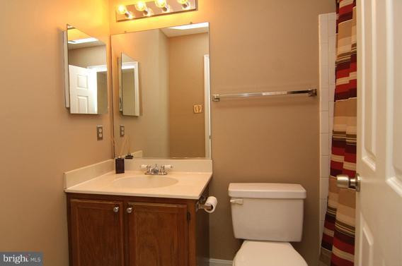 1137 Ingate Road, Unit 1137 Halethorpe, MD 21227 - Photo 20 of 26 Bath