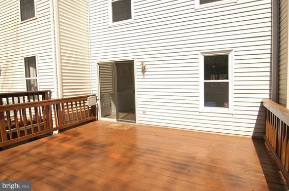 1137 Ingate Road, Unit 1137 Halethorpe, MD 21227 - Photo 7 of 26 Exterior (Rear)