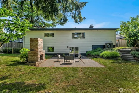 $775,000 | 11633 18th Avenue Southwest, Burien, WA 98146