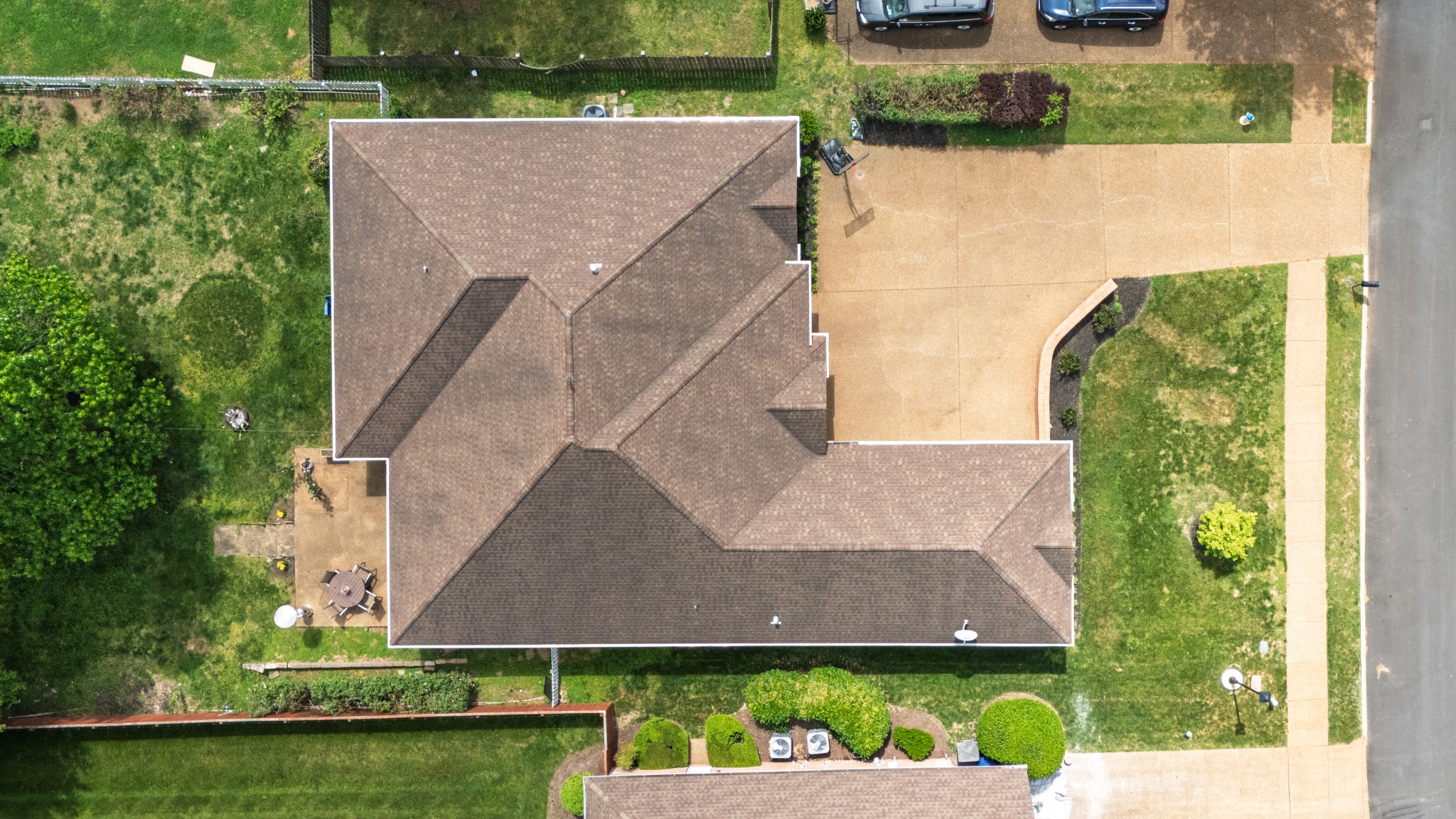 532 Bancroft Way Franklin, TN 37064 - Photo 39 of 48 an aerial view of a house with a garden and a yard