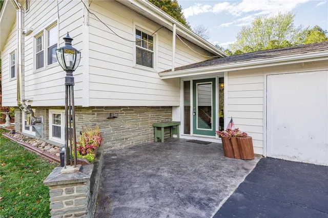 $320,000 | 1803 Middle Road, Rush, NY 14543