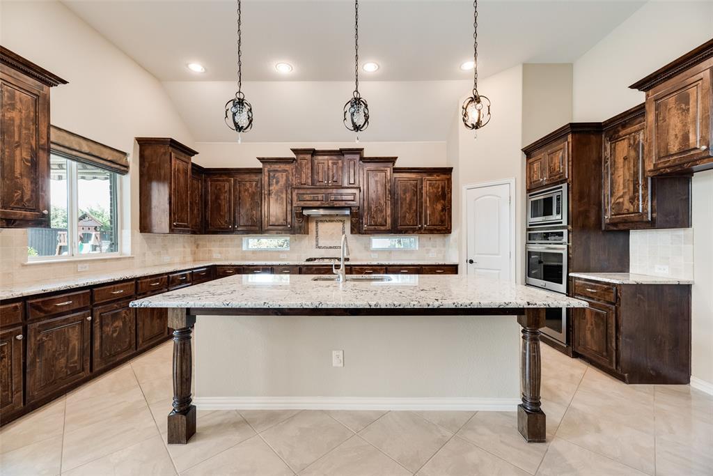 4396 Live Springs Road Frisco, TX 75036 - Photo 9 of 40 Gallery Image 9