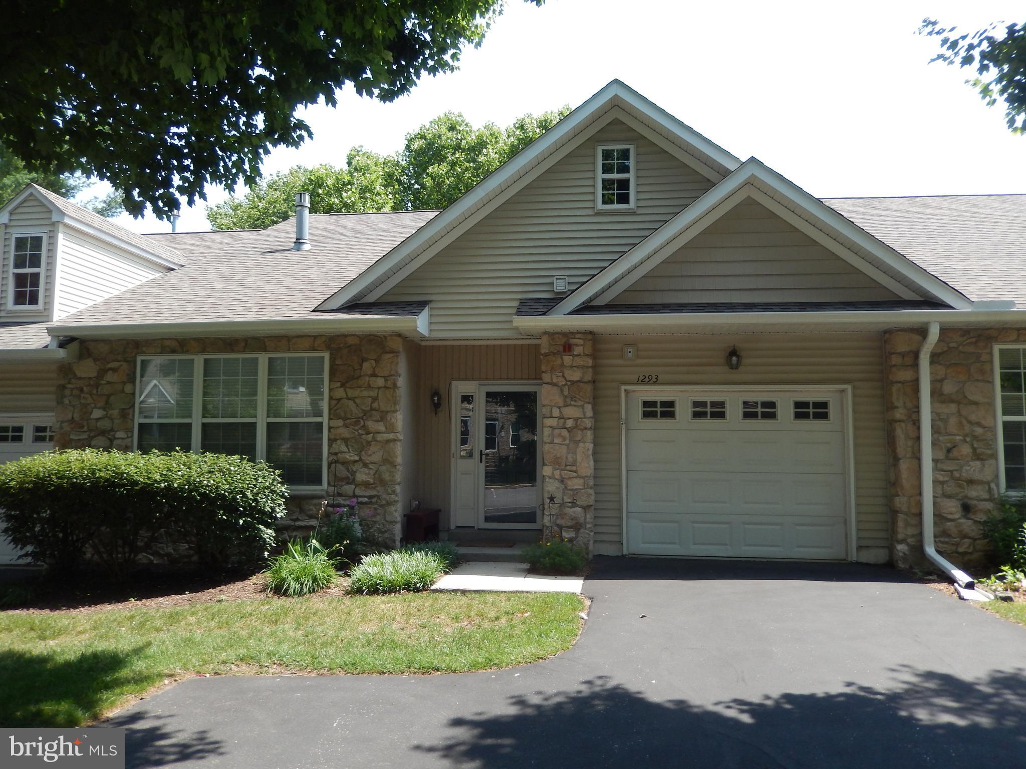 1293 Country Club Drive Springfield, PA 19064 - Photo 1 of 33