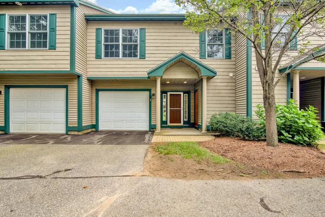 $3,200 | 8 Deborah Lane, Dover, NH 03820