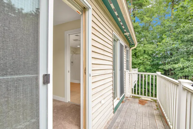 $3,200 | 8 Deborah Lane, Dover, NH 03820