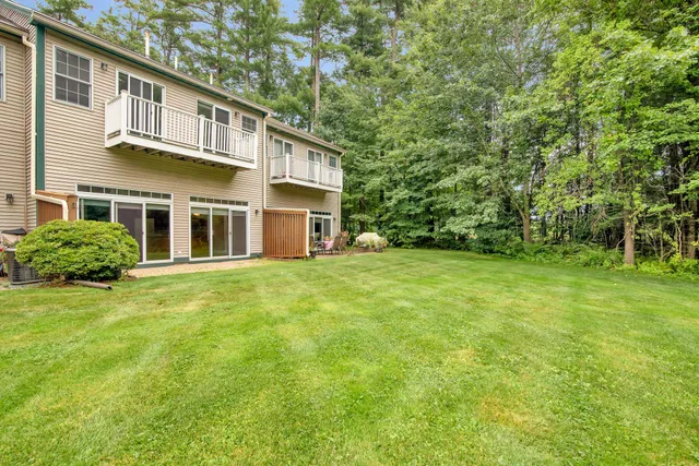 $3,200 | 8 Deborah Lane, Dover, NH 03820