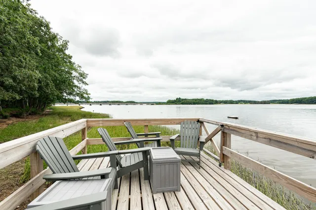 $3,200 | 8 Deborah Lane, Dover, NH 03820