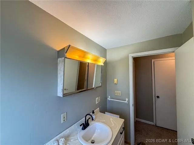 $299,900 | 617 Breckenridge Drive, Tipton, MO 65081