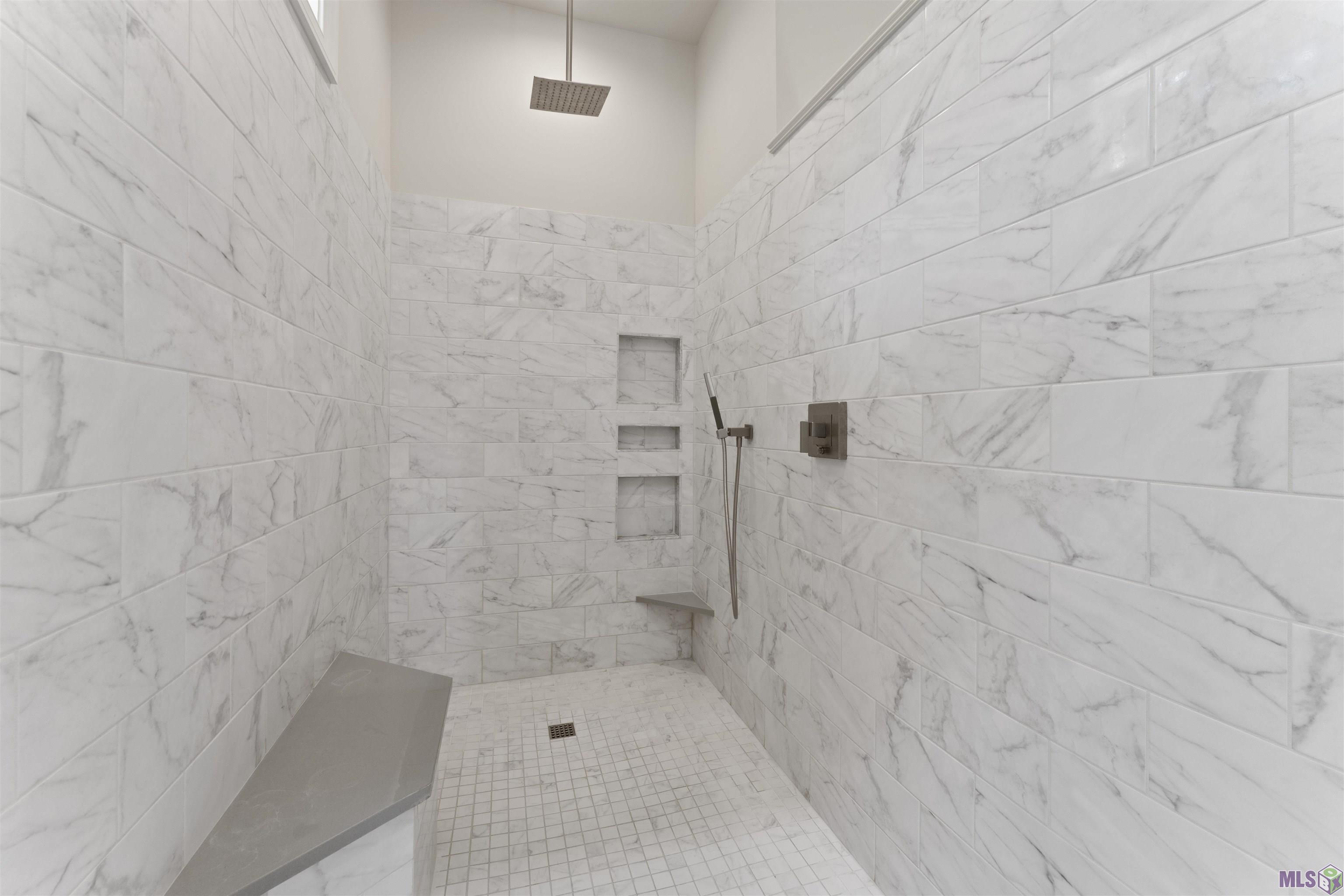 18946 Lake Harbour Avenue Baton Rouge, LA 70816 - Photo 19 of 39 Walk-In Shower