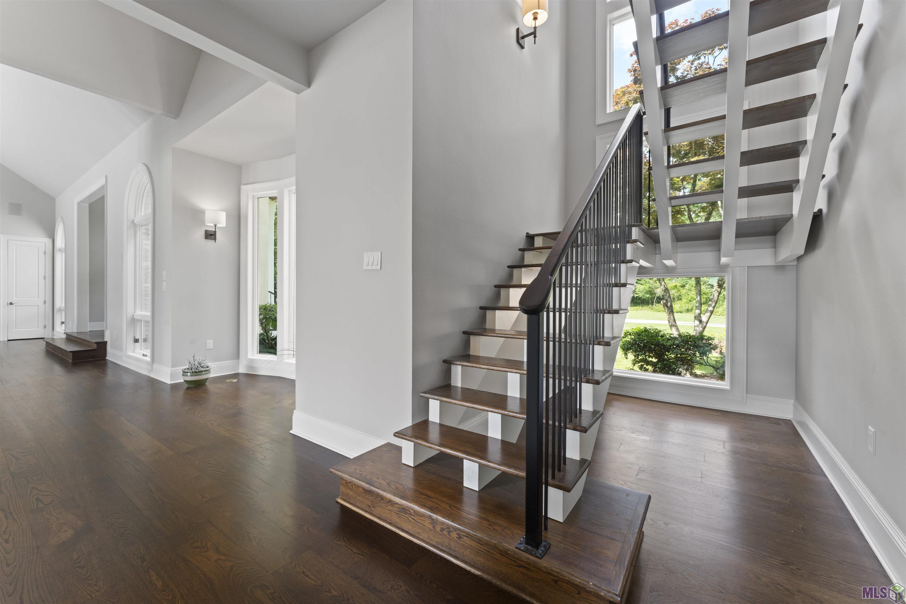18946 Lake Harbour Avenue Baton Rouge, LA 70816 - Photo 21 of 39 Hardwood Flooring