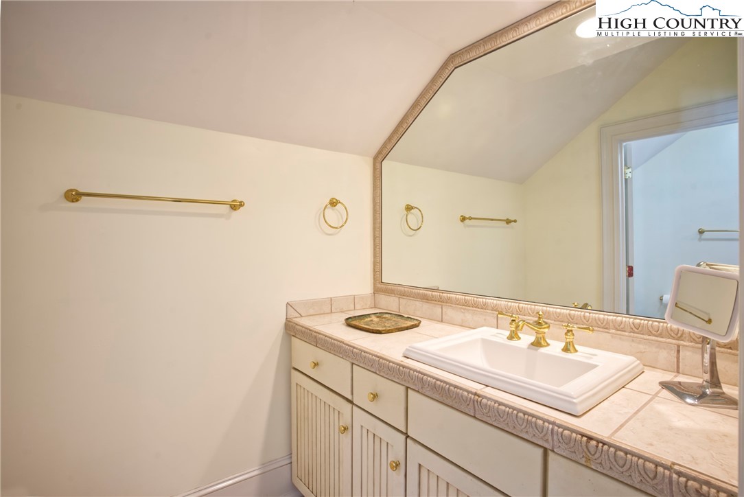 121 Turf Way Boone, NC 28607 - Photo 27 of 47 Gallery Image 27