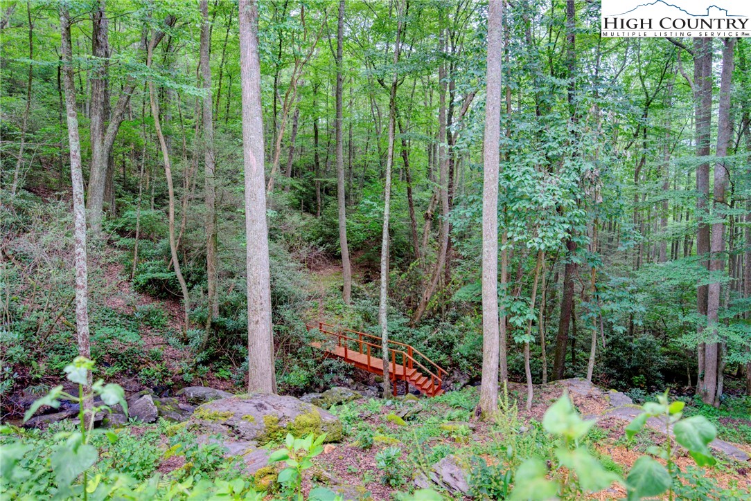 121 Turf Way Boone, NC 28607 - Photo 39 of 47 Gallery Image 39