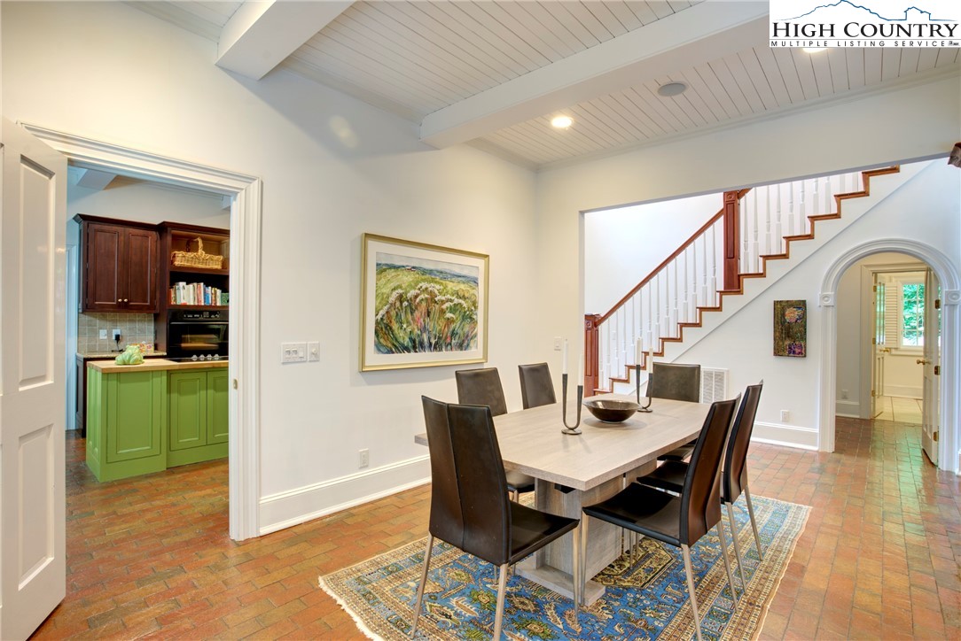 121 Turf Way Boone, NC 28607 - Photo 9 of 47 Gallery Image 9