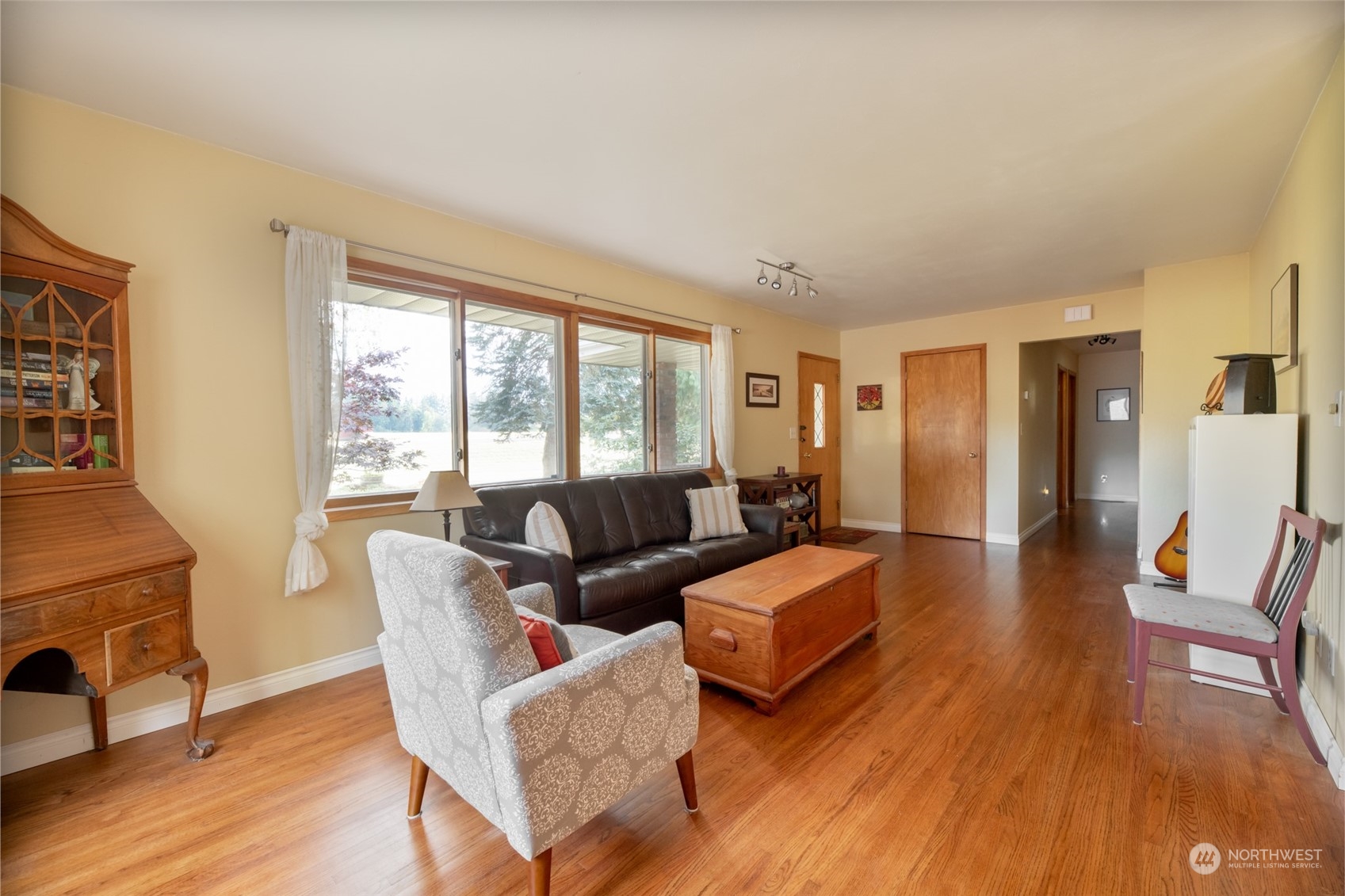973 Koontz Road Chehalis, WA 98532 - Photo 13 of 25 a living room with furniture and a wooden floor
